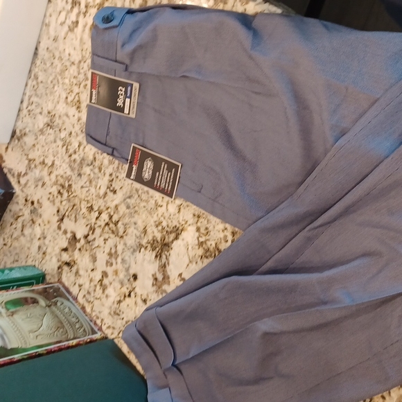 Travelsmart Roundtree Yorke blue pleated dress pants new